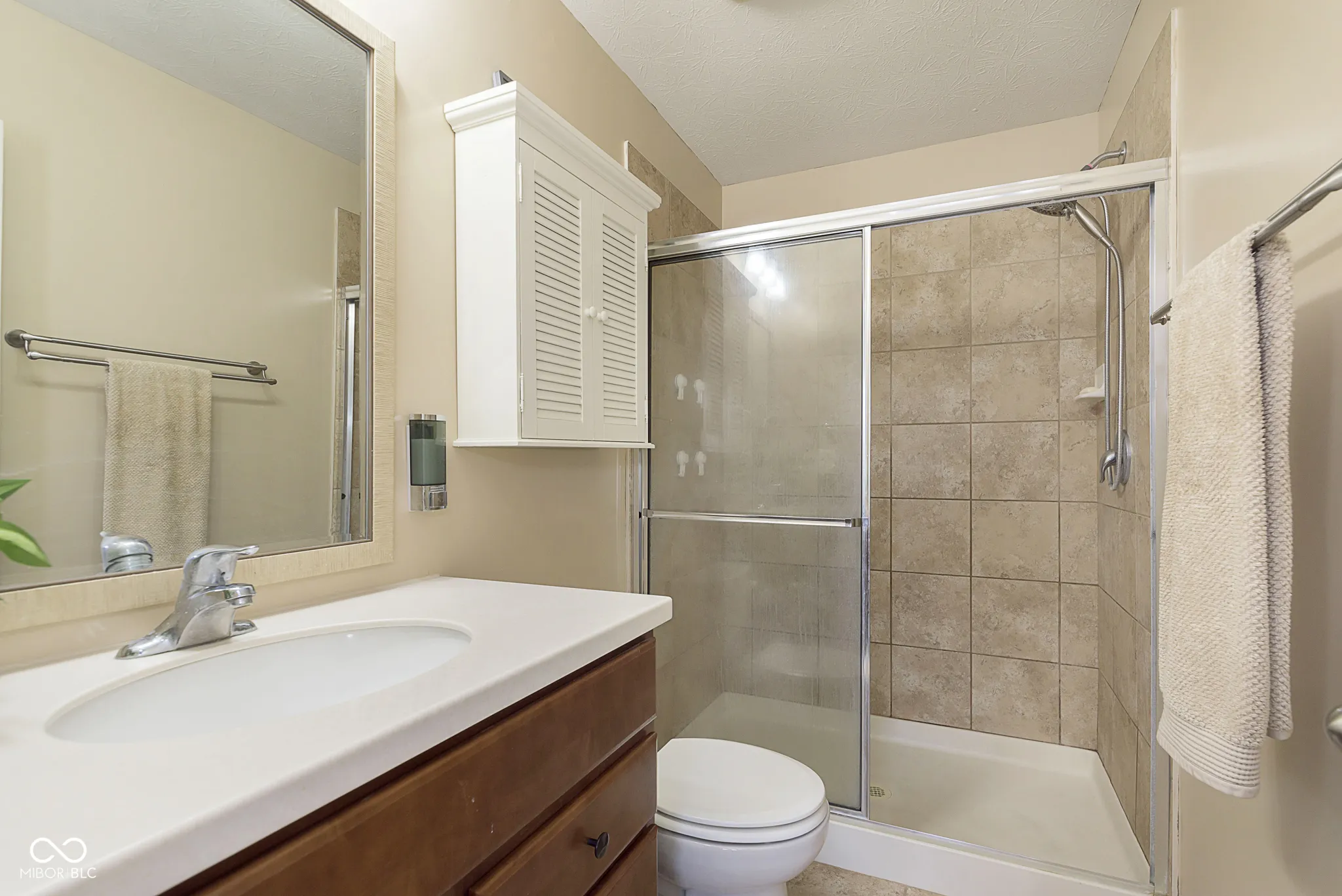 Fishers, Indiana 46037, United States, 3 Bedrooms Bedrooms, ,3 BathroomsBathrooms,Residential,Pending,9751