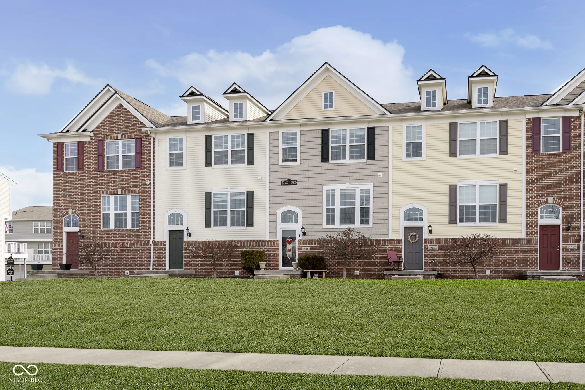 Fishers, Indiana 46037, United States, 3 Bedrooms Bedrooms, ,3 BathroomsBathrooms,Residential,Pending,9751