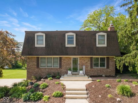 Photo of 2071 W 200 N, Greenfield, IN 46140 (MLS # 22107840)