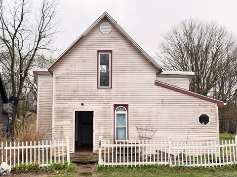 207 W Union Street Waynetown IN 47990