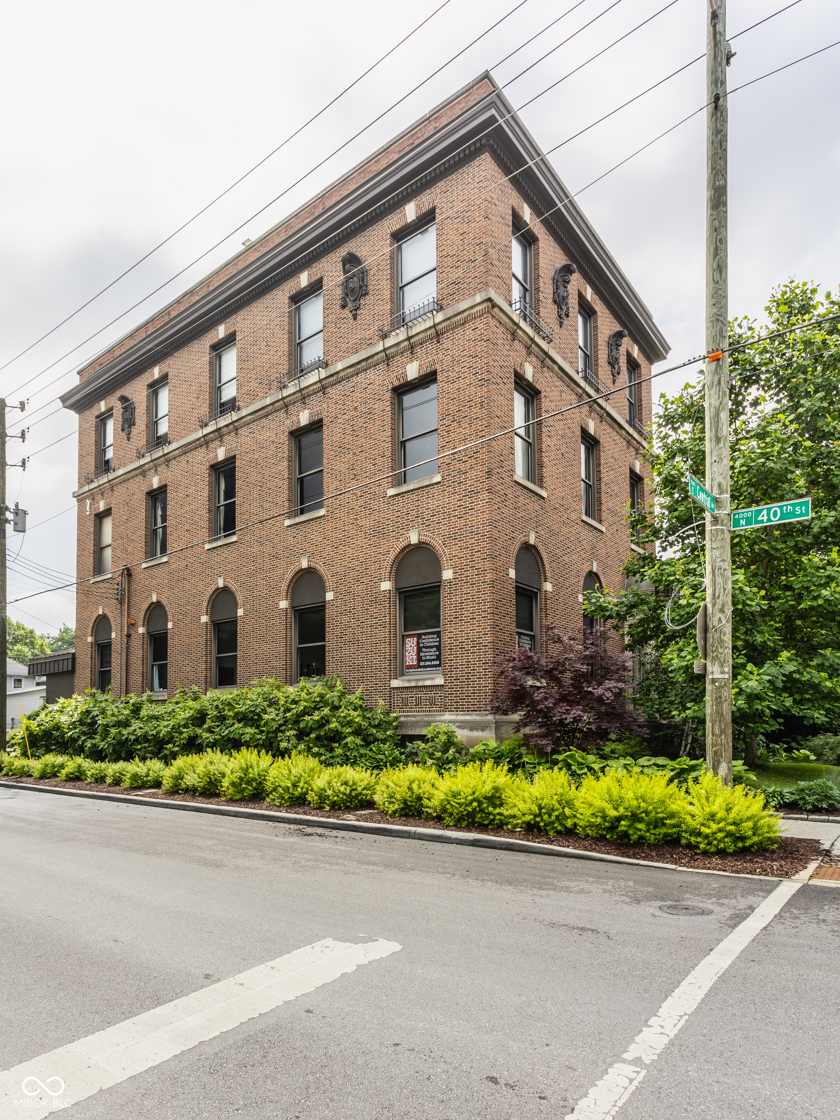 3959 Central Avenue