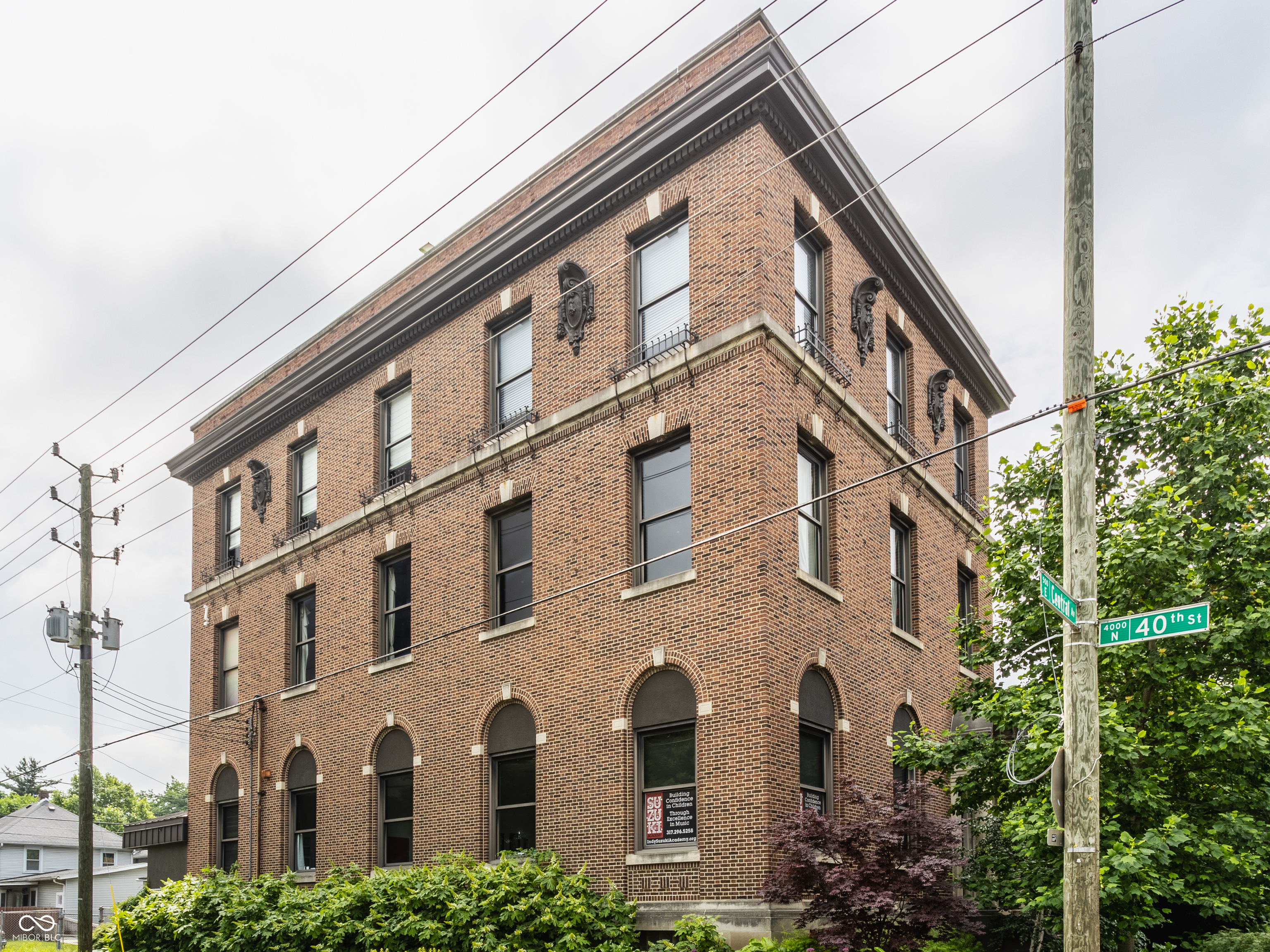 3959 Central Avenue