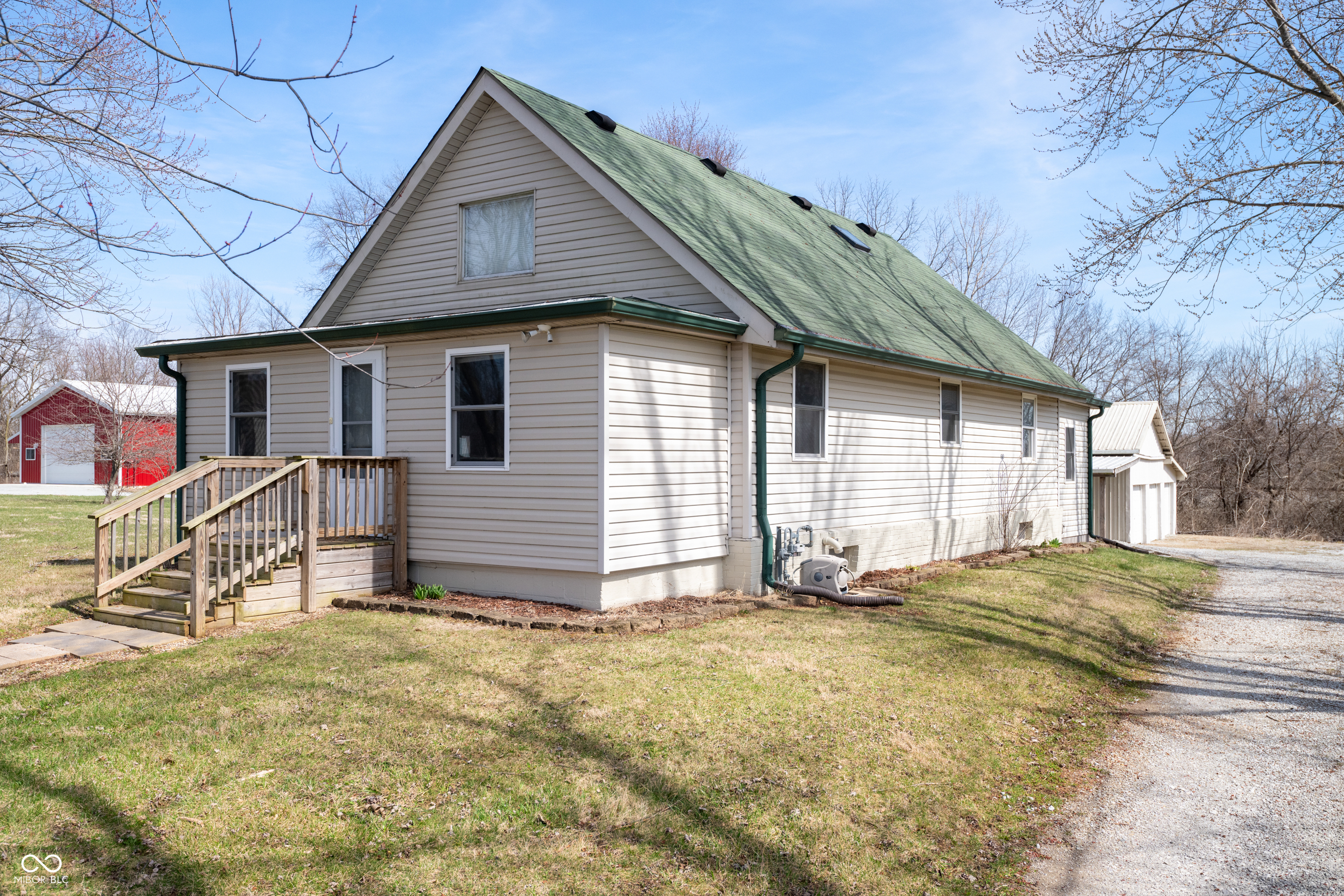 Listing image 1