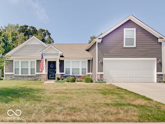 5742 DEER VALLEY CT, COLUMBUS, IN 47201 - Image 86f6adf7a0d1d8709a9301e98fbf9d2e/1035648964