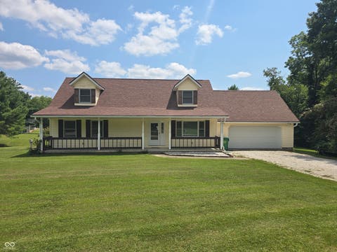 Photo of 186 Ryan Court, Spencer, IN 47460 (MLS # 22118916)