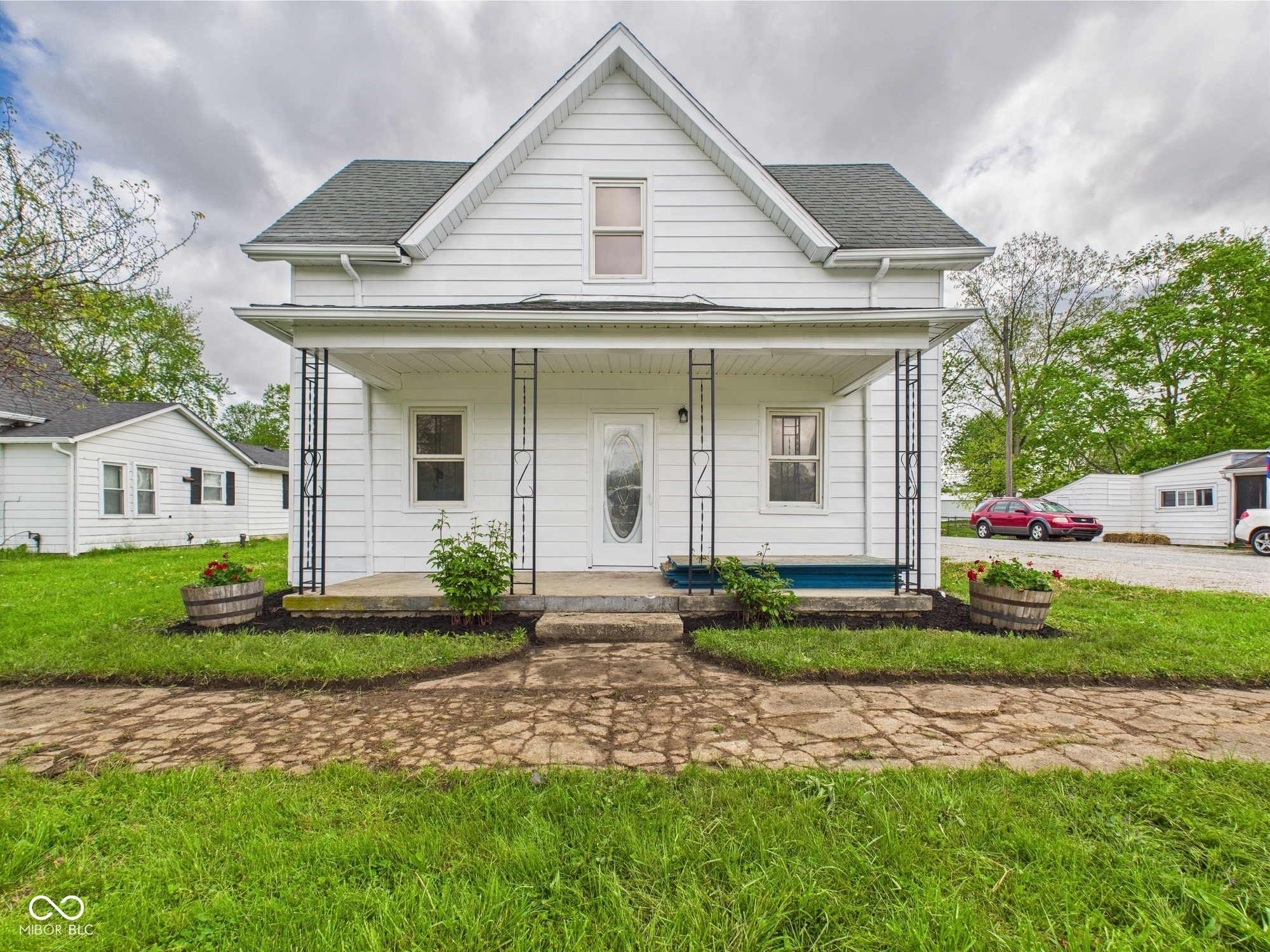 Listing image 1