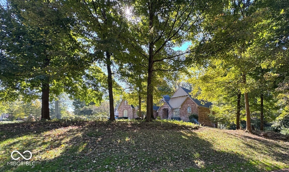 1406 S Harmony Trail