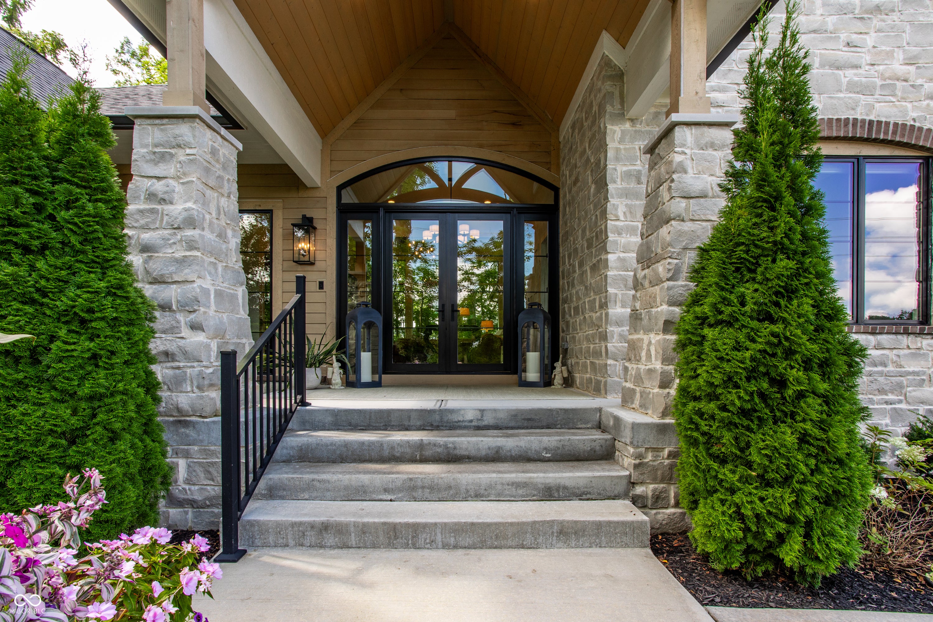 969 Chatham Ridge Court