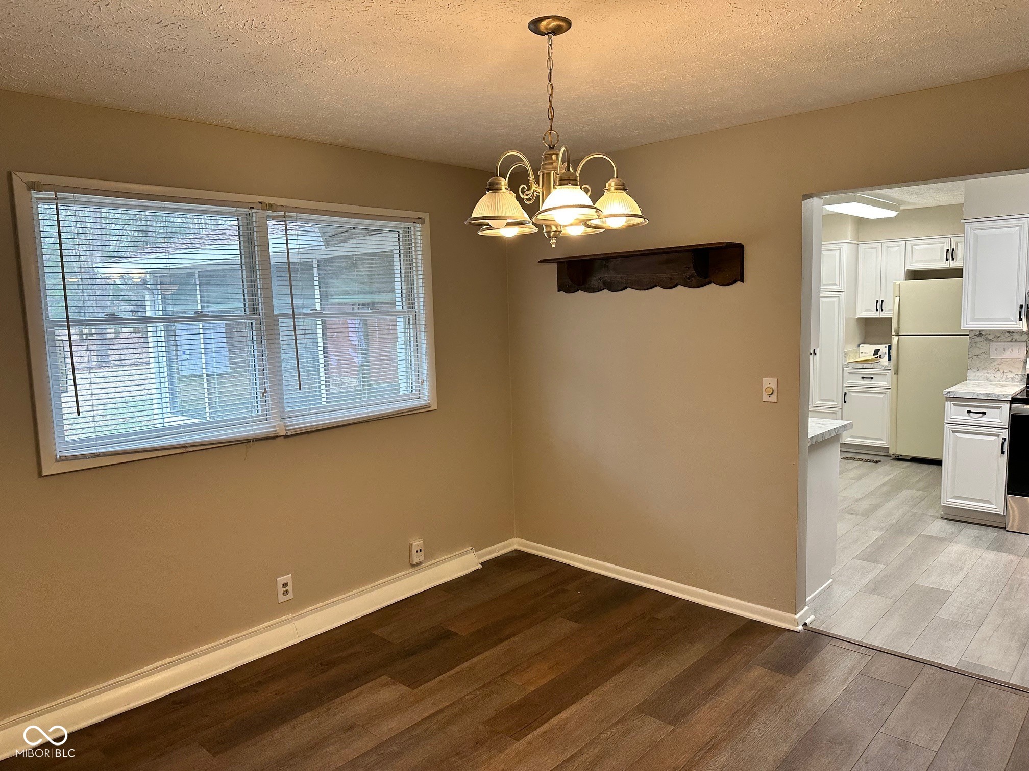 5798 Henderson Drive