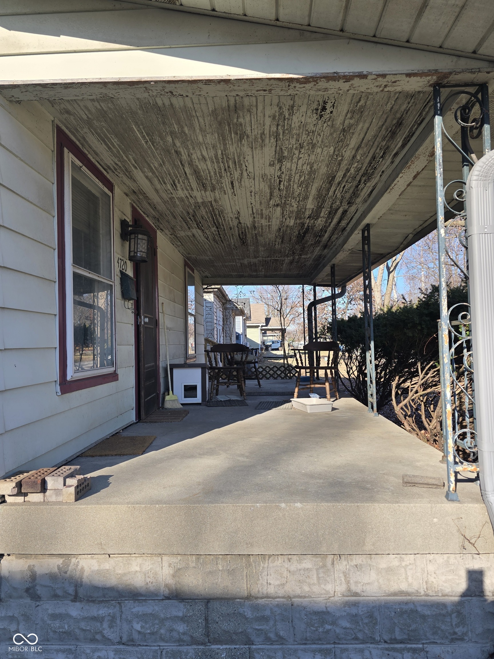 4720 Caroline Avenue