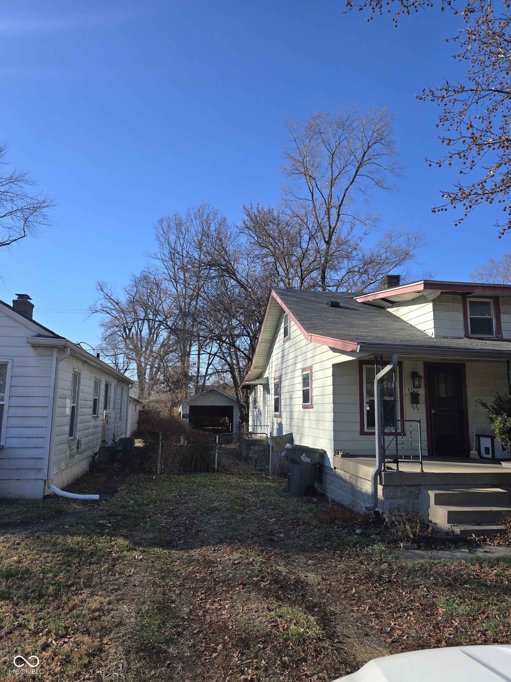 4720 Caroline Avenue