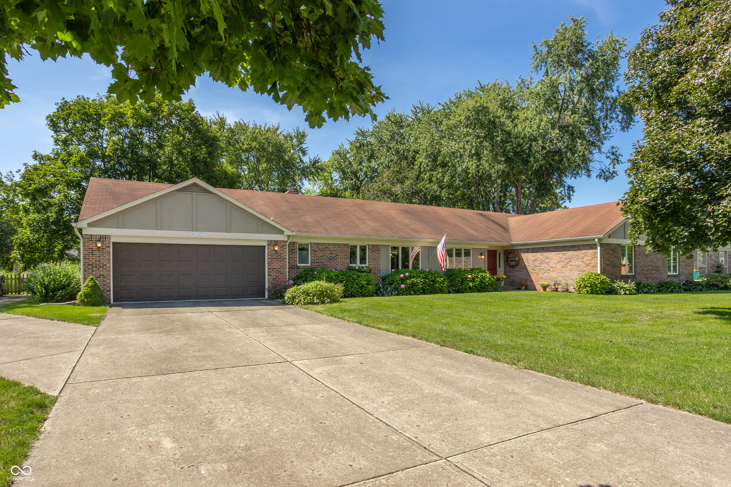 1811 Mimosa Lane