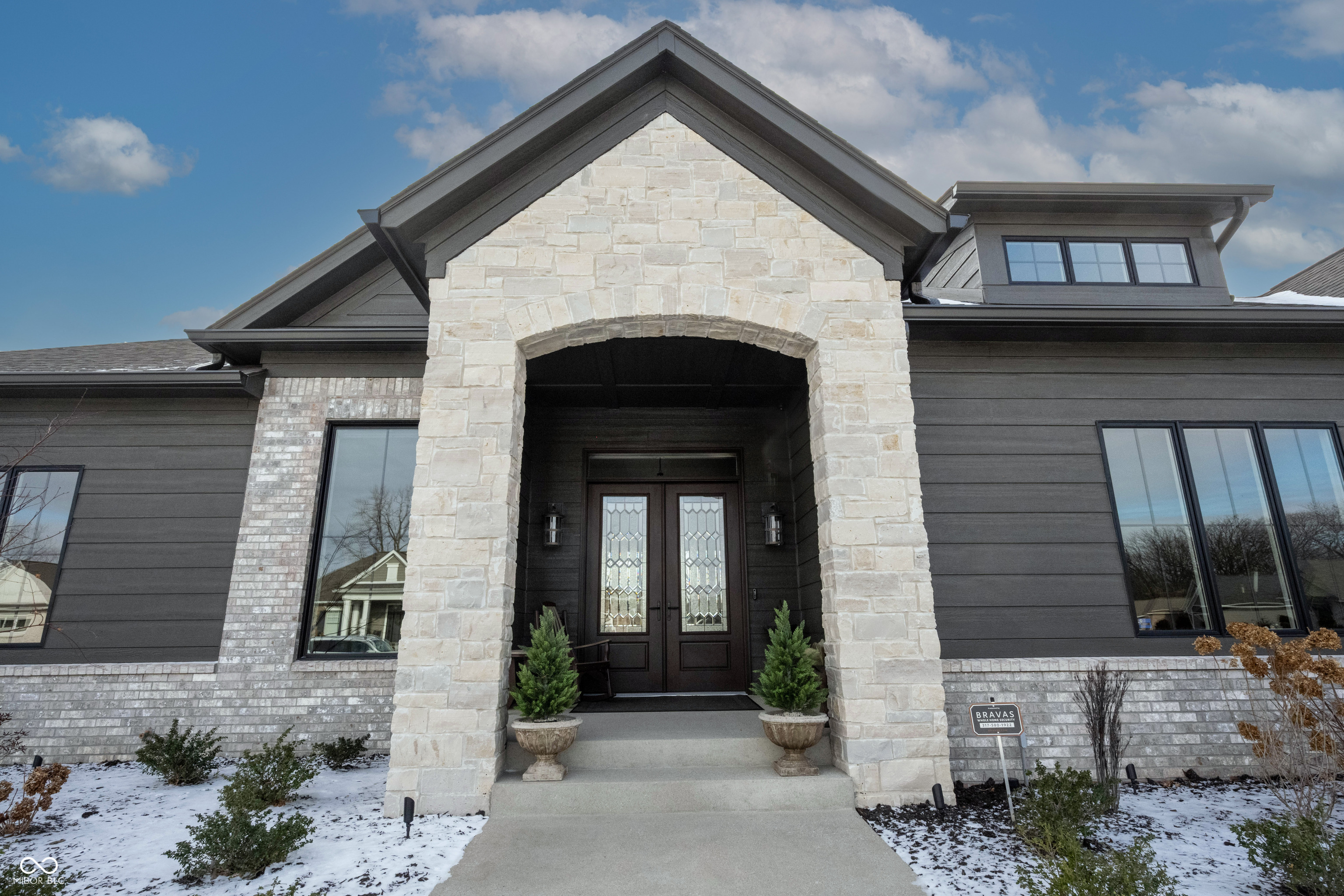 2765 Silver Oaks Drive