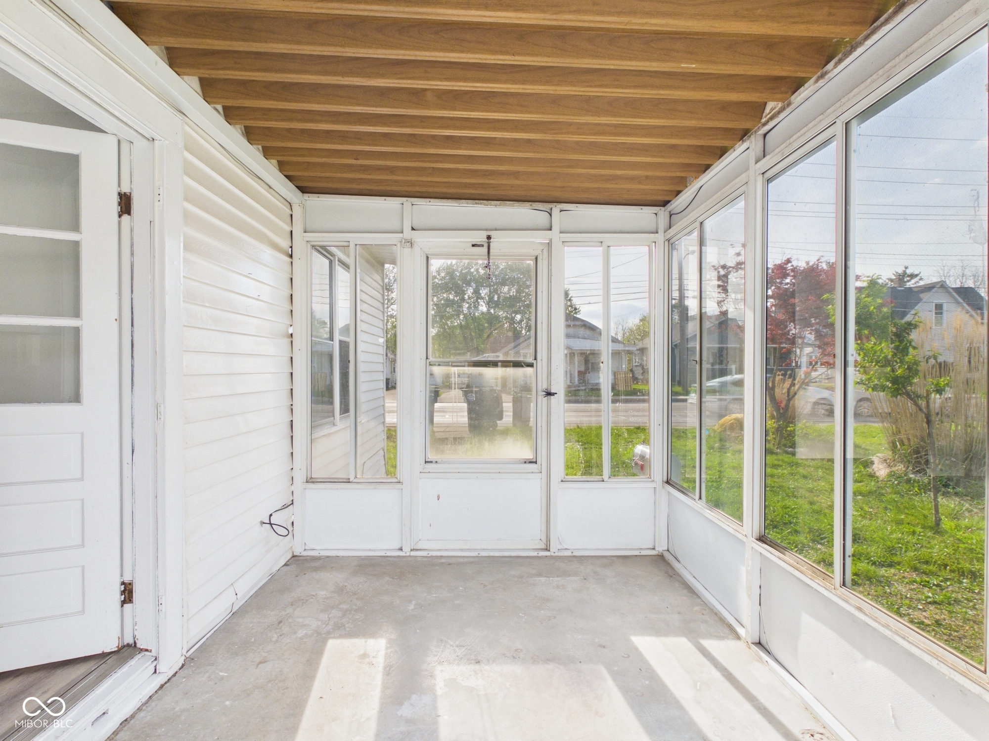 3624 Columbus Avenue