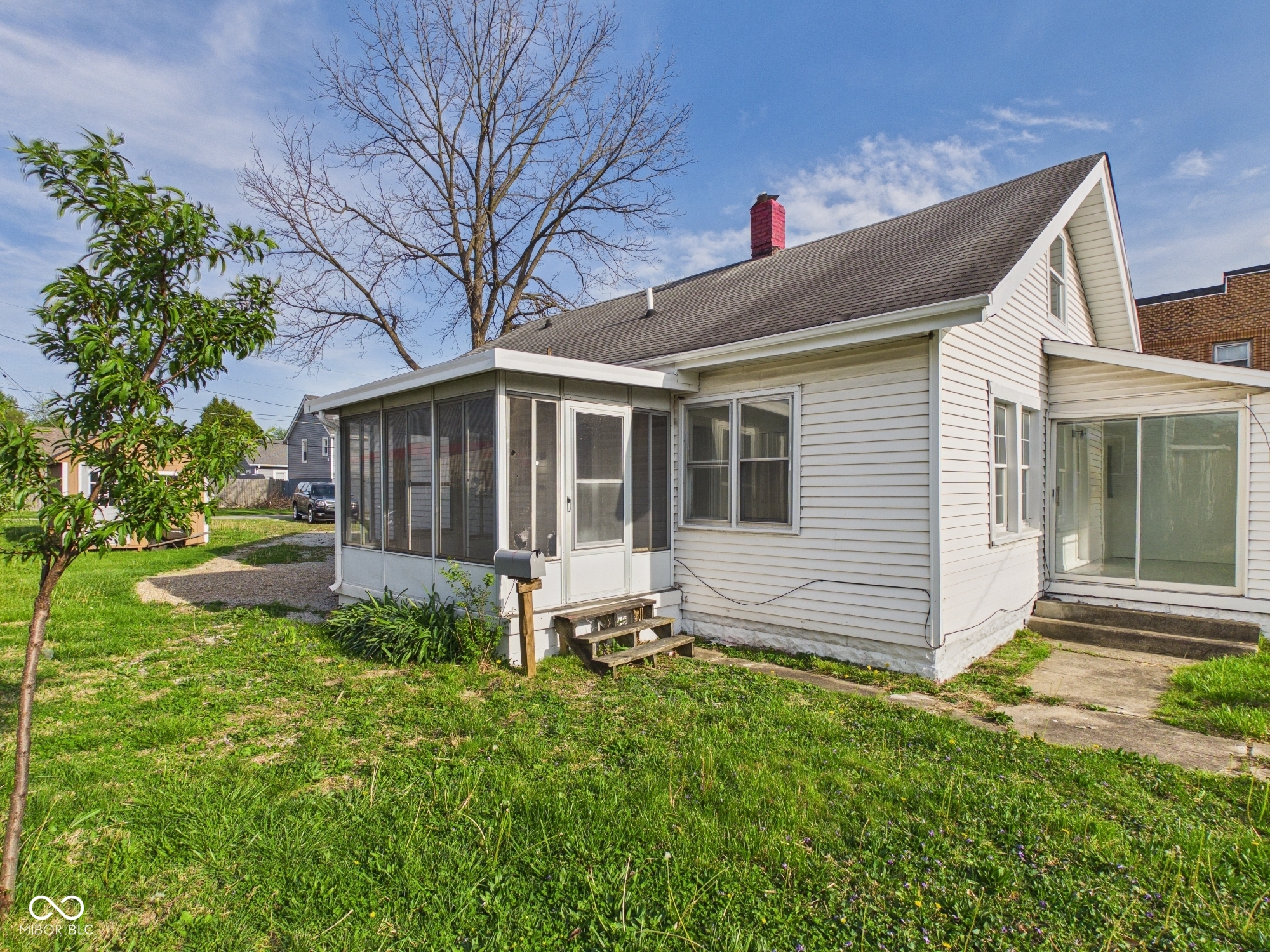 3624 Columbus Avenue