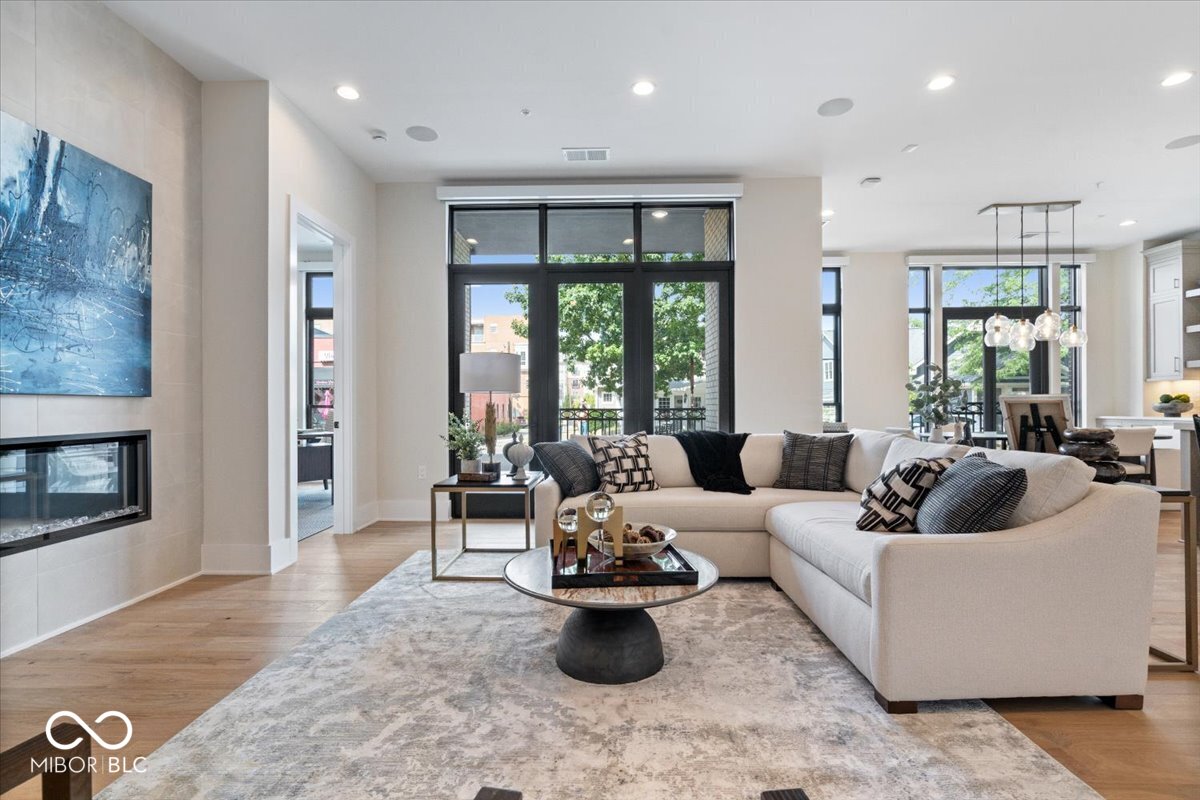 41 N Rangeline Road 3