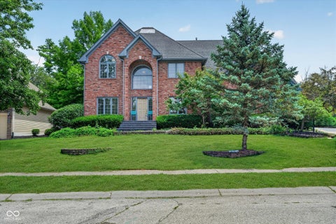 Photo of 6427 Royal Oakland Drive, Indianapolis, IN 46236 (MLS # 22113544)