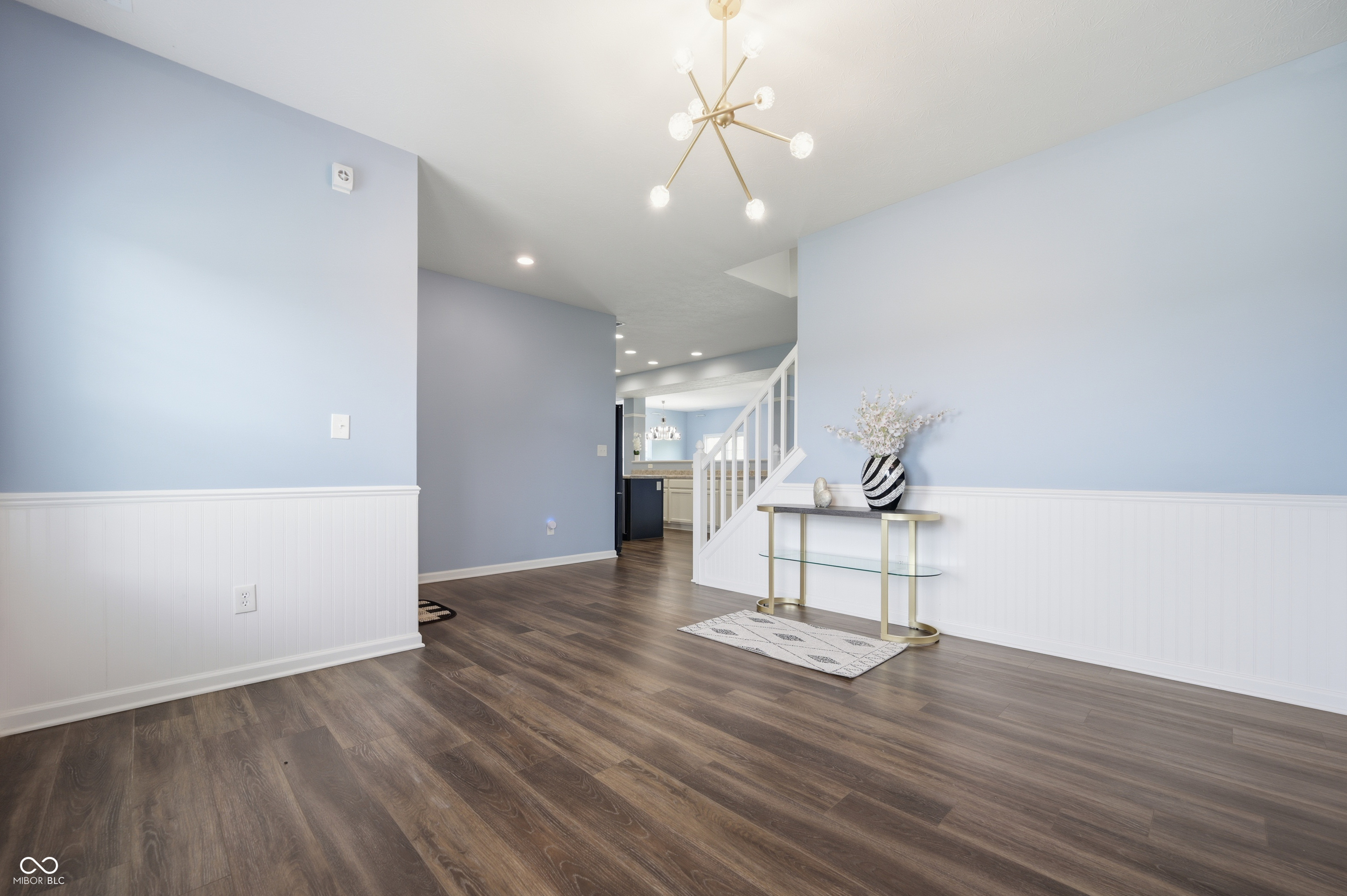 5986 Meadowview Drive