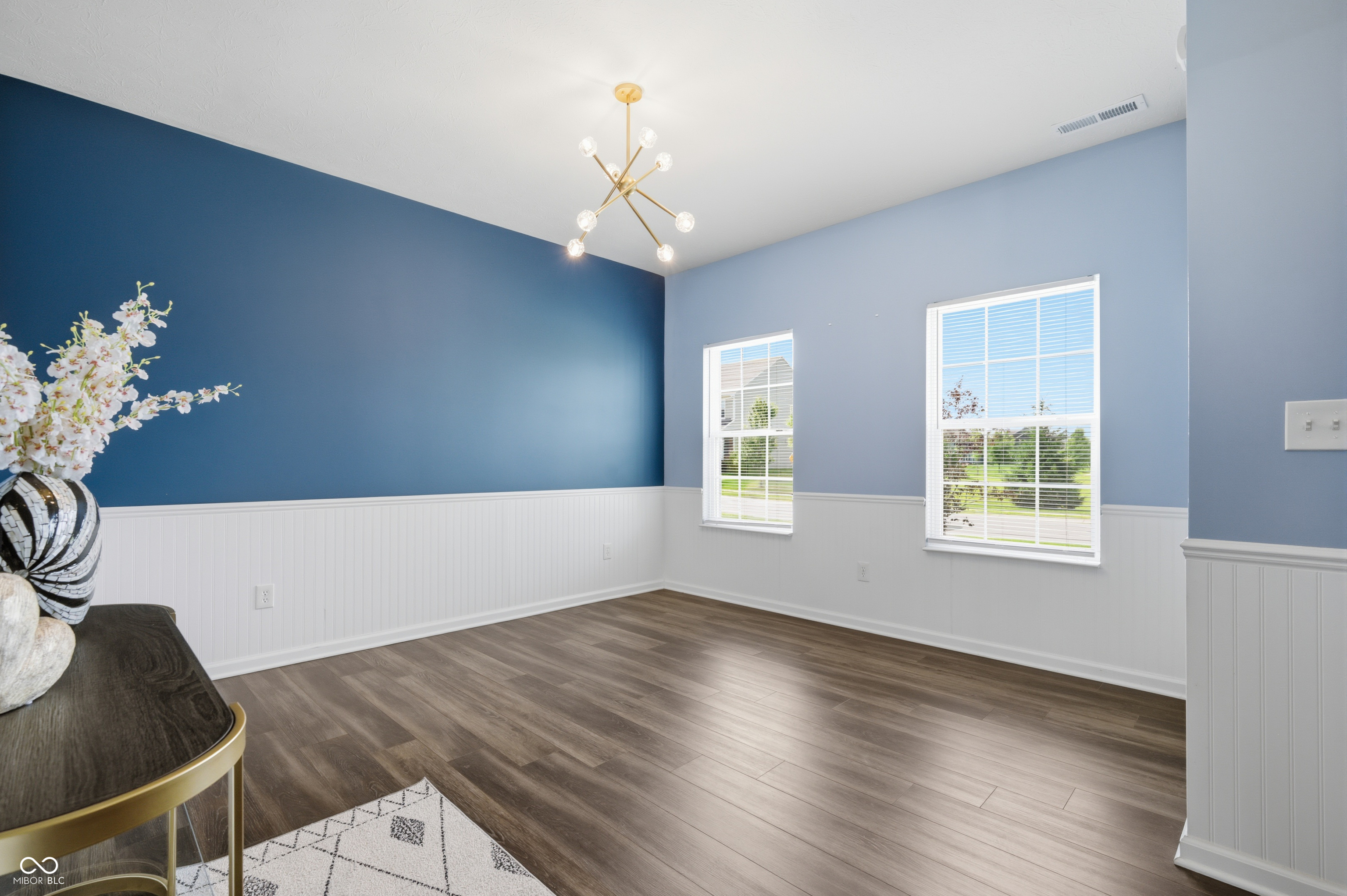 5986 Meadowview Drive
