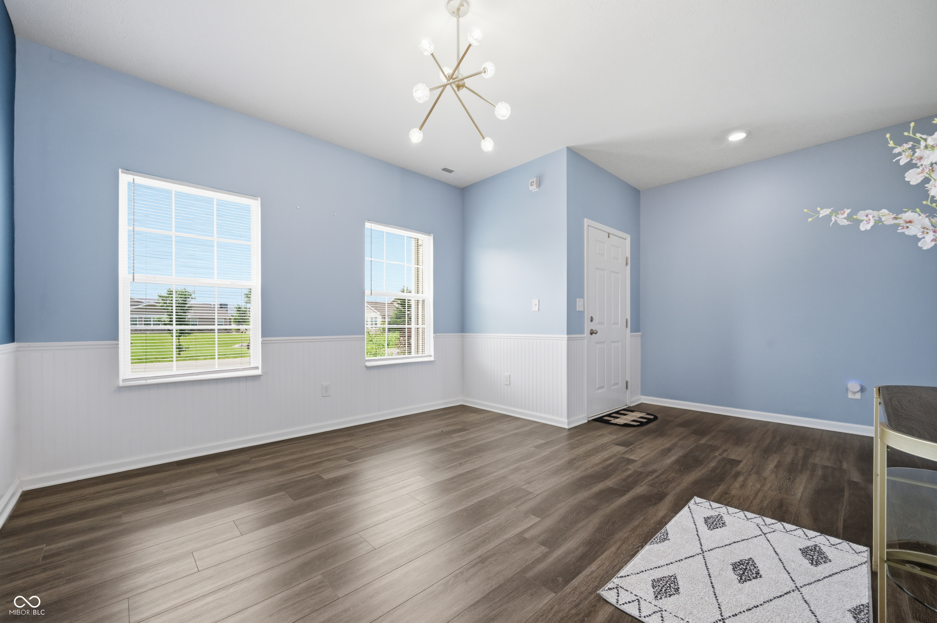 5986 Meadowview Drive