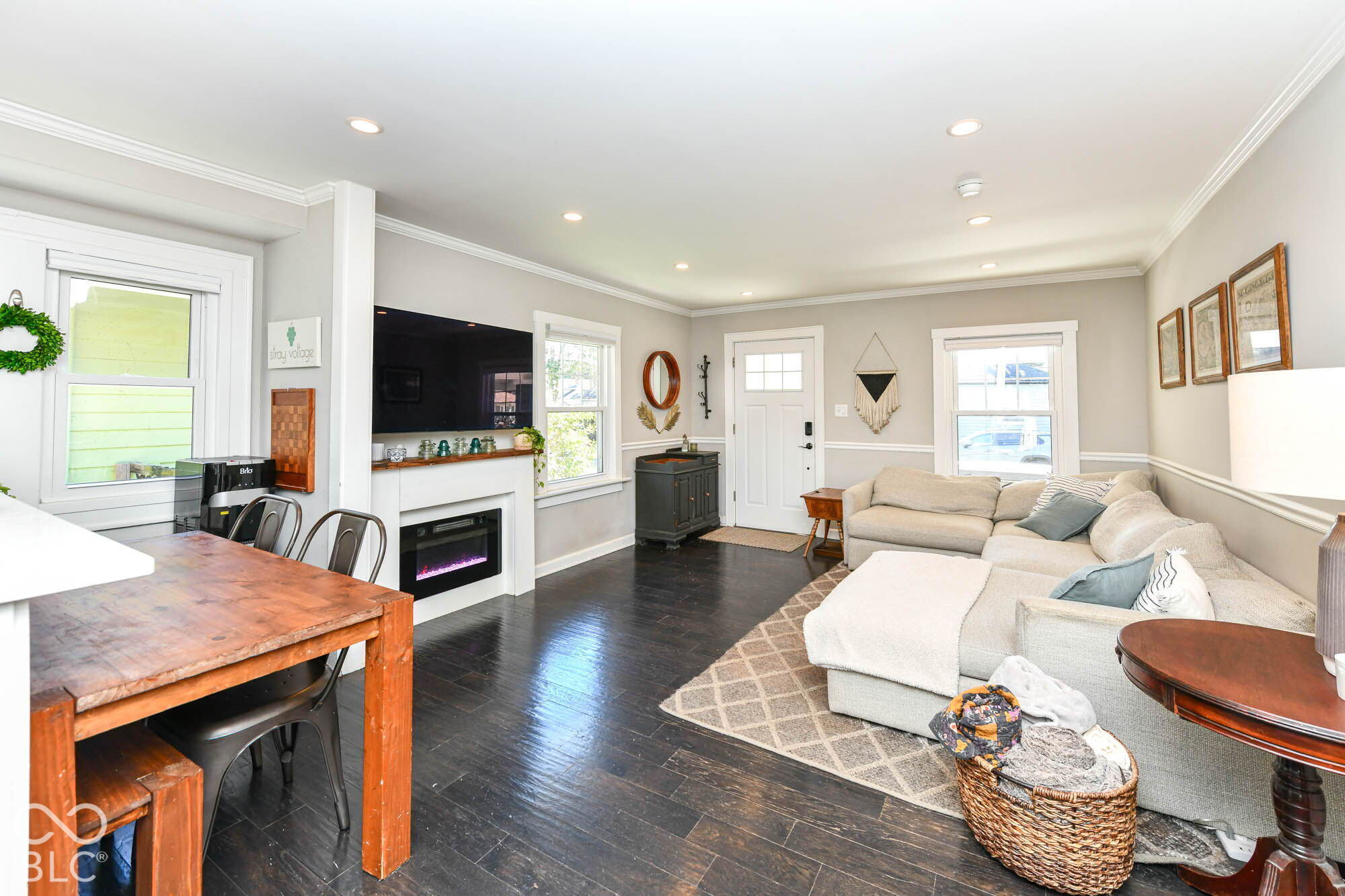 906 E 50th Street