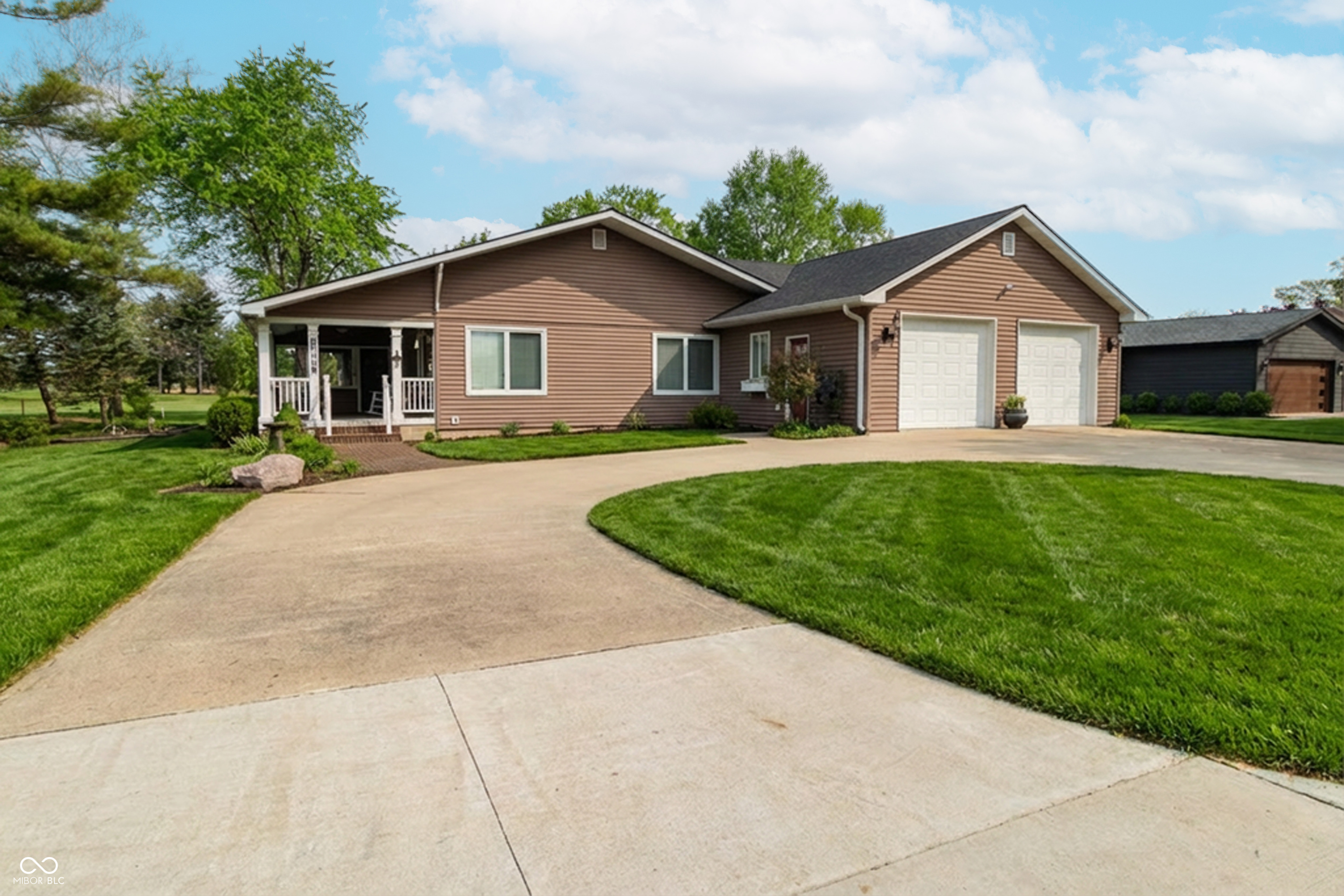 2114 Elmwood Drive