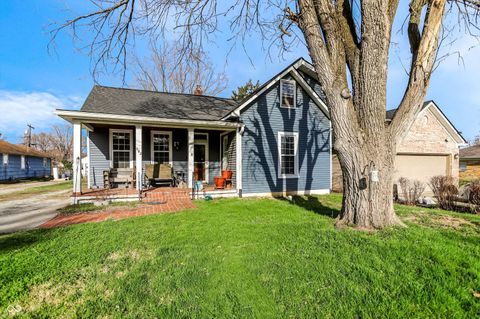 Photo of 202 N Monroe Street, Indianapolis, IN 46229 (MLS # 22090831)