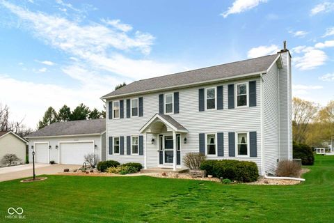 Photo of 33883 Sumerset Lane, New Carlisle, IN 46552 (MLS # 22092784)