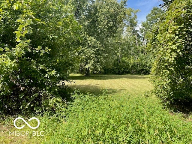 9066 E County Road 100 N