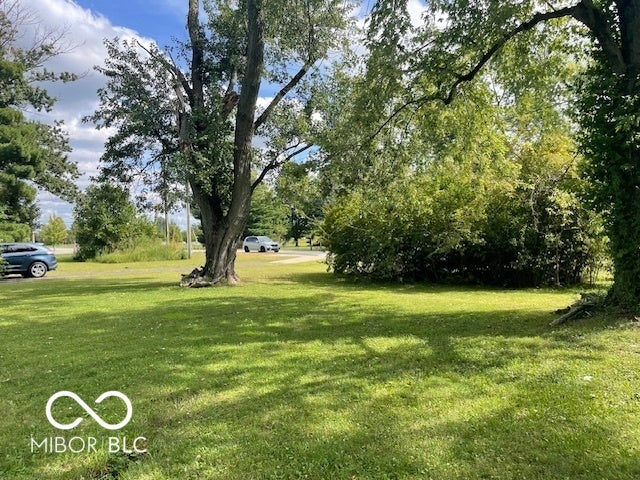 9066 E County Road 100 N