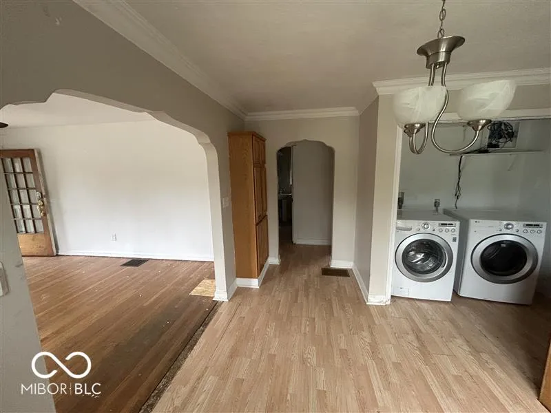 Columbus, Indiana 47201, United States, 3 Bedrooms Bedrooms, ,1 BathroomBathrooms,Residential,Active,112518