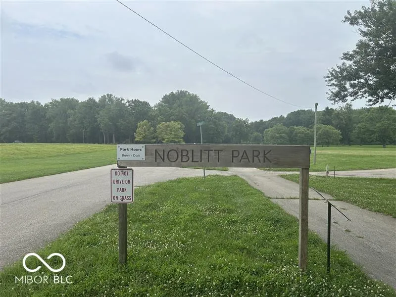 Columbus, Indiana 47201, United States, 3 Bedrooms Bedrooms, ,1 BathroomBathrooms,Residential,Active,112518