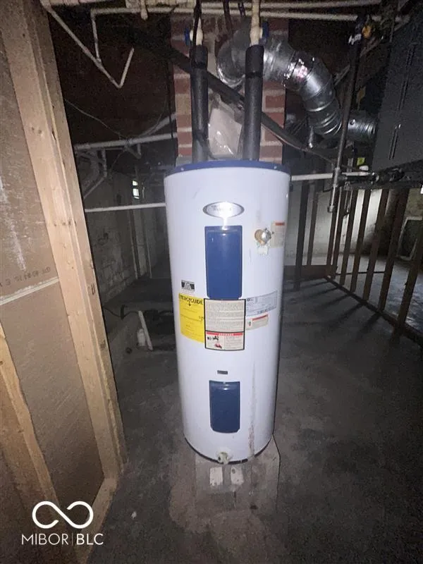 Columbus, Indiana 47201, United States, 3 Bedrooms Bedrooms, ,1 BathroomBathrooms,Residential,Active,112518