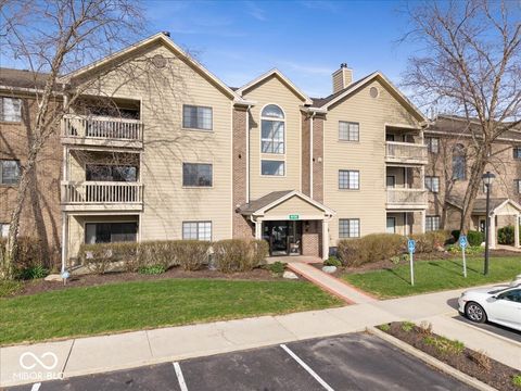 Photo of 8720 Yardley Court #202, Indianapolis, IN 46268 (MLS # 22099733)