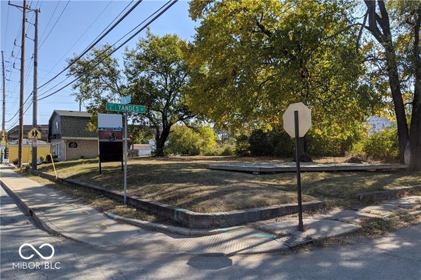 1561 YANDES ST, INDIANAPOLIS, IN 46202 - Image 88ff65bc7a91deb55b478e22c7c1e2ca/1620091398