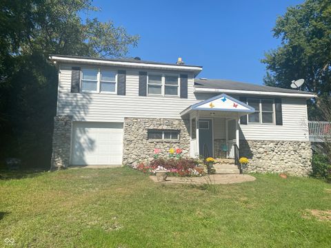 Photo of 252 Riverwood Drive, Noblesville, IN 46062 (MLS # 22065657)
