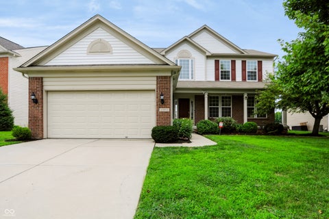 Photo of 13973 Avalon East Drive, Fishers, IN 46037 (MLS # 22120150)