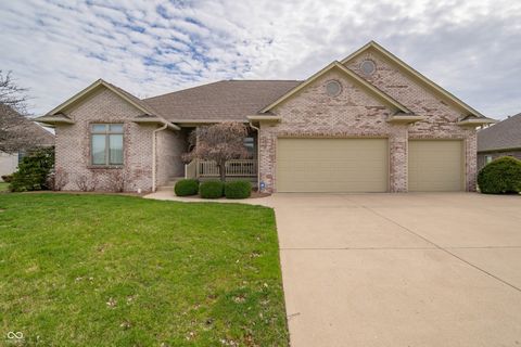 Photo of 2743 Baywater Court, Greenwood, IN 46143 (MLS # 22093185)
