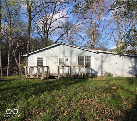 Photo of 8816 S Ayres Drive, Nineveh, IN 46164 (MLS # 22102777)