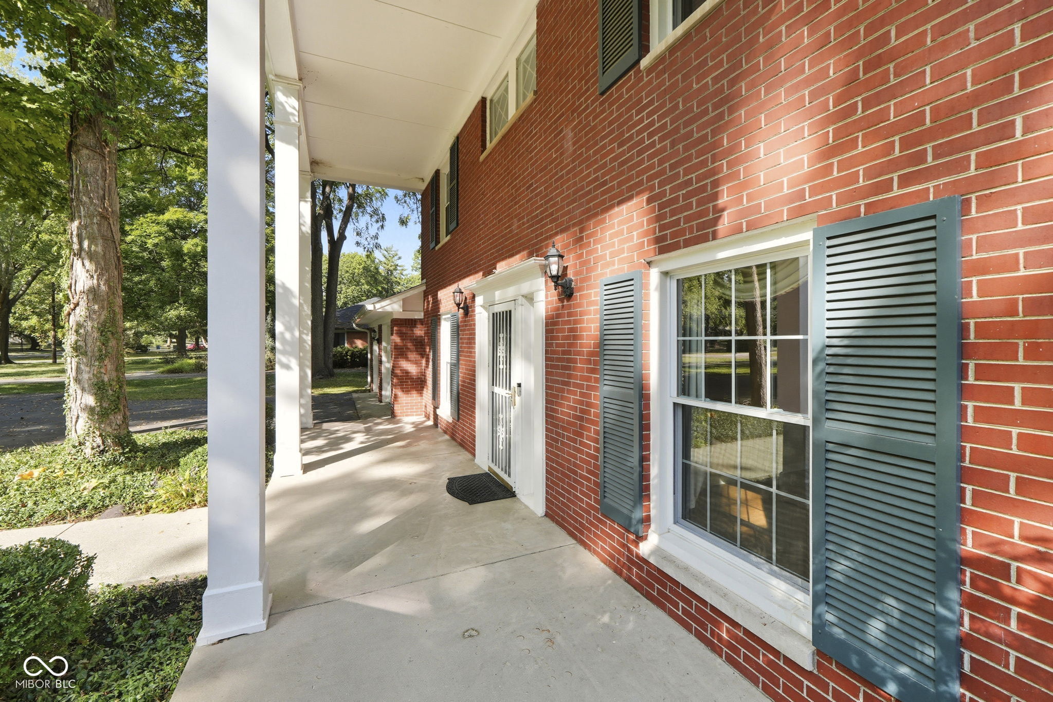 9323 Nora Lane