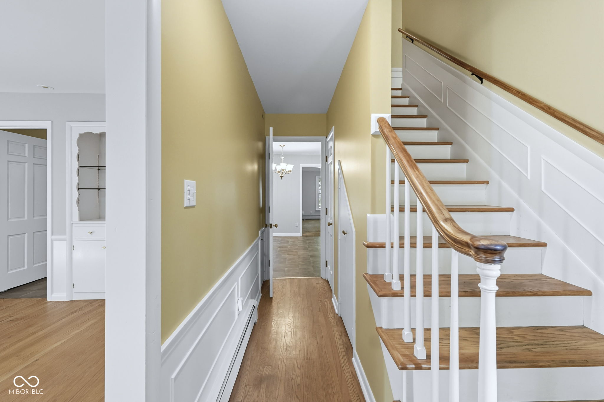 9323 Nora Lane