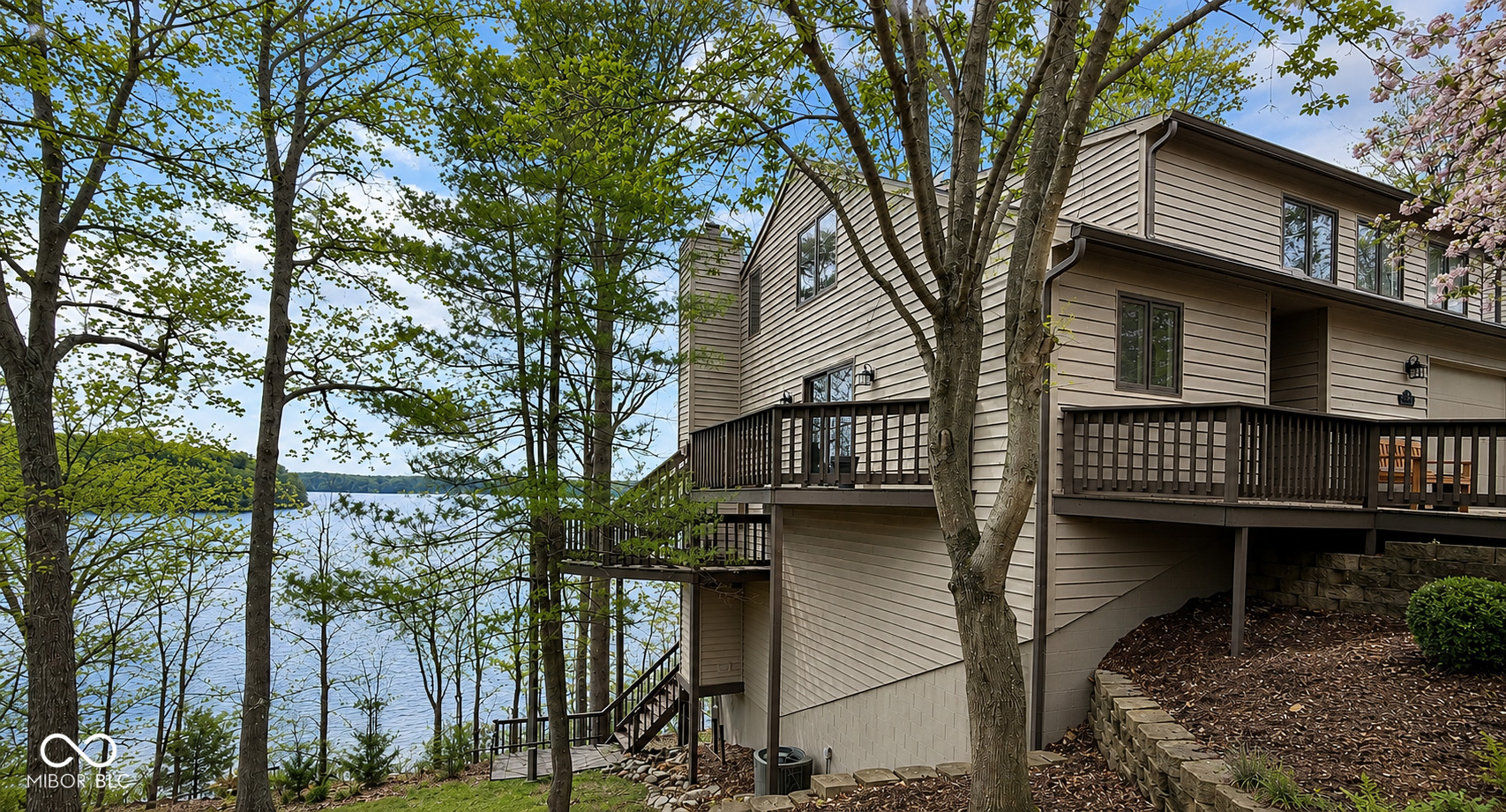 2072 E Waters Edge Drive 15