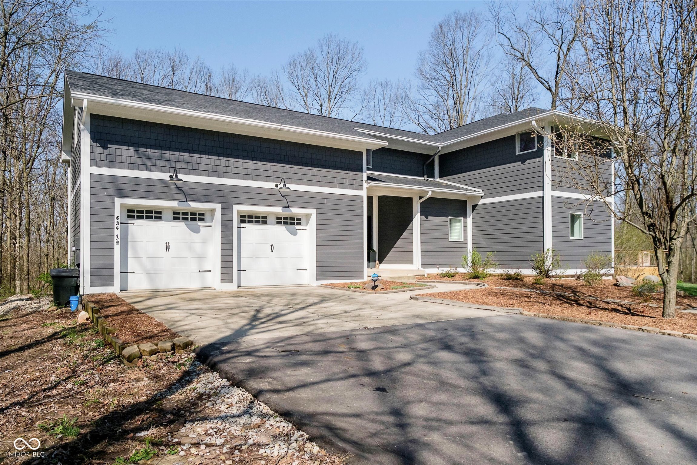 534 1/2 Amos Drive