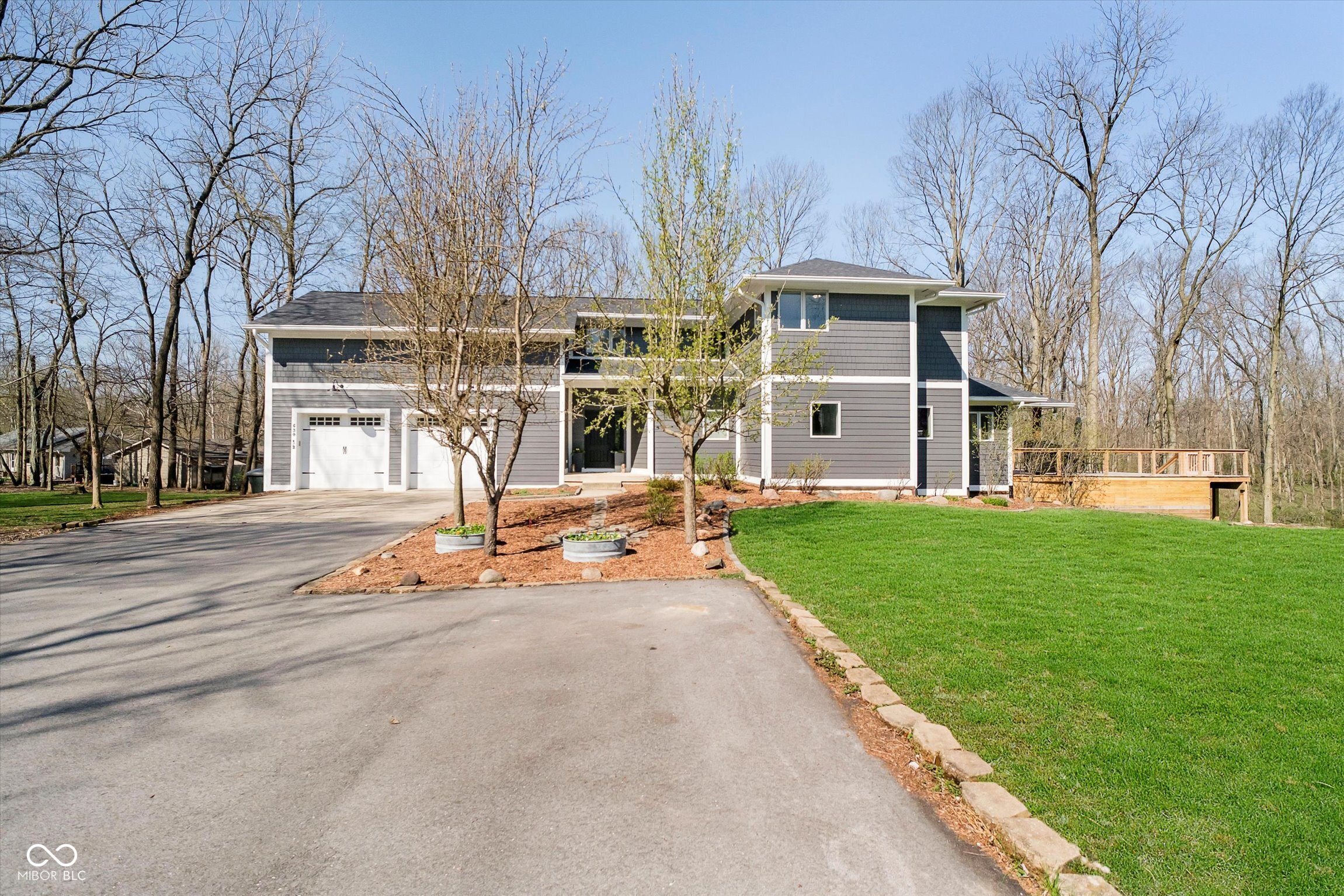 534 1/2 Amos Drive