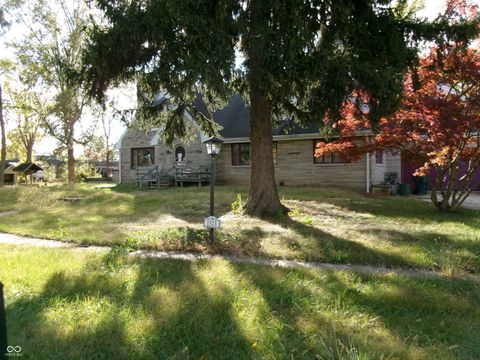 Photo of 1523 S Burlington Drive, Muncie, IN 47302 (MLS # 22076186)