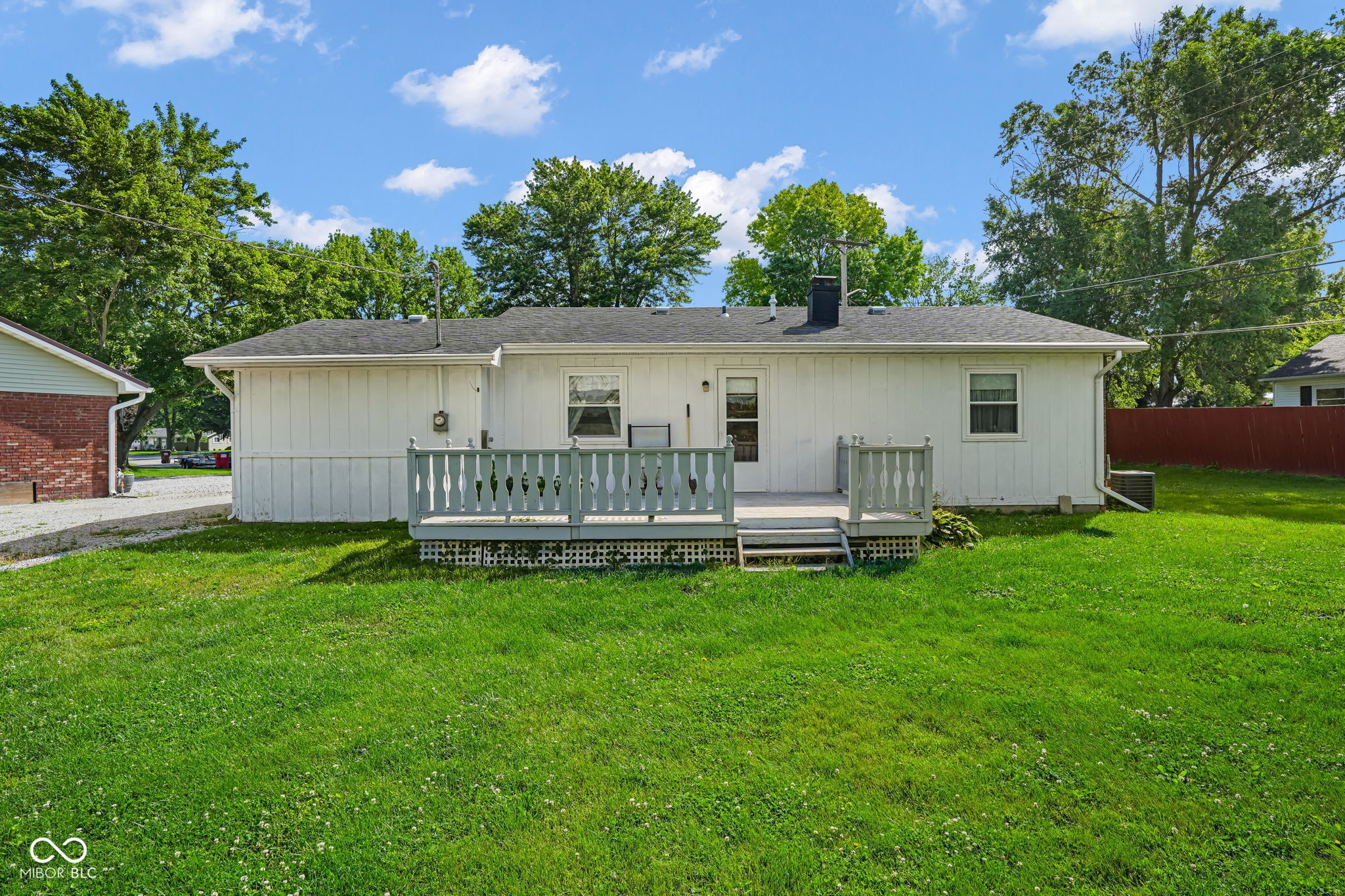 804 W Walnut Drive