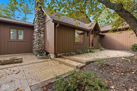 Photo of 9850 Towne Road, Carmel, IN 46032 (MLS # 22068274)