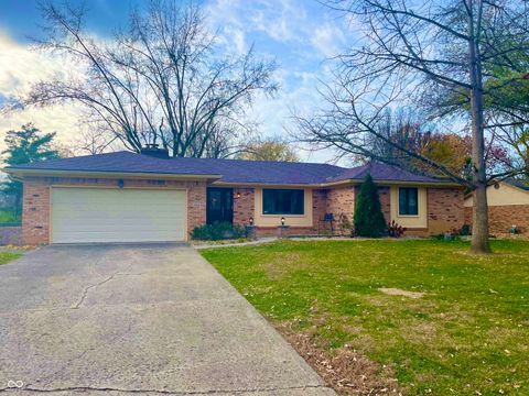 Photo of 908 Ramblin Road, Greenwood, IN 46142 (MLS # 22073537)