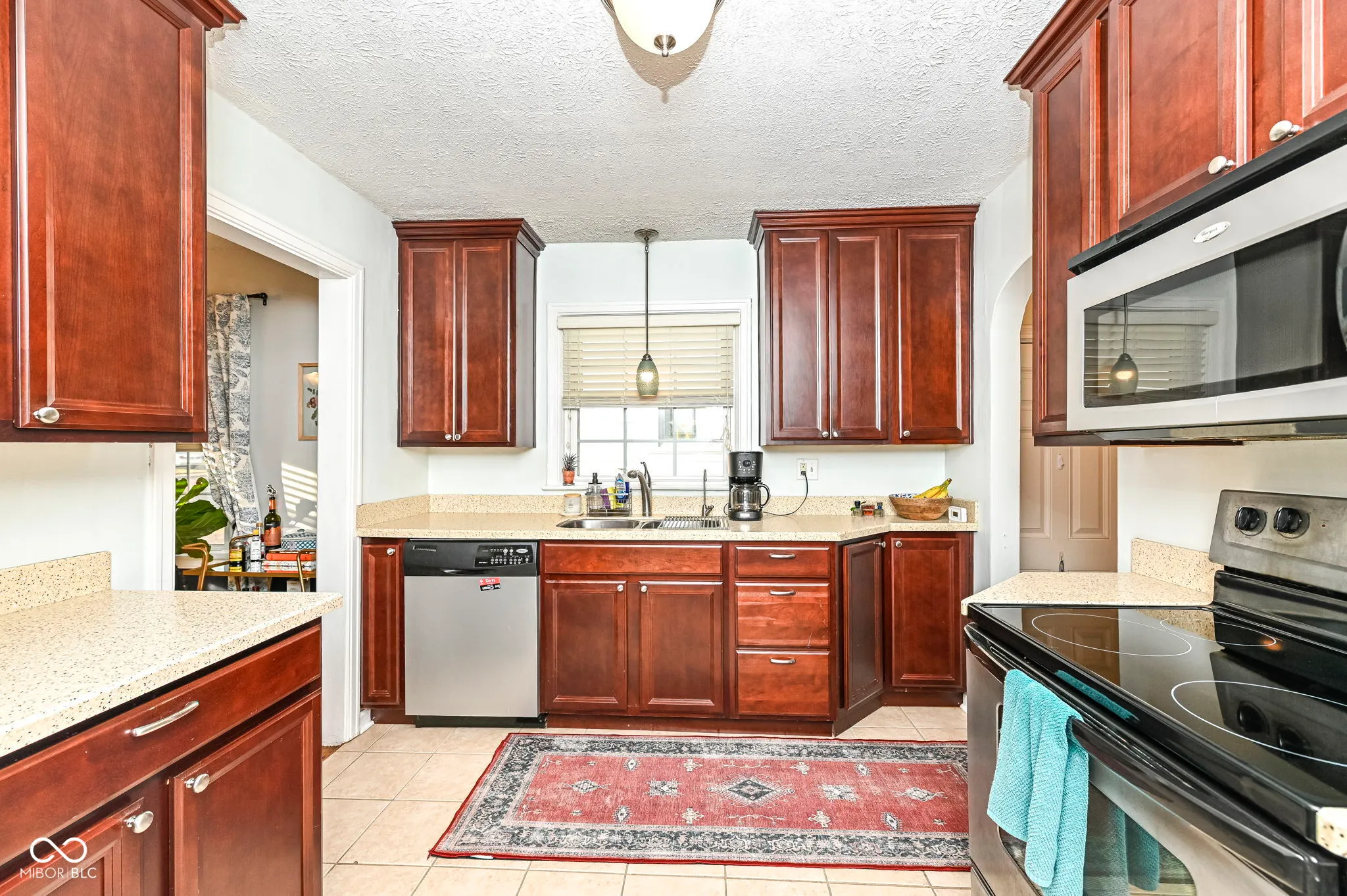 Indianapolis, Indiana 46220, United States, 2 Bedrooms Bedrooms, ,2 BathroomsBathrooms,Residential,Pending,118812