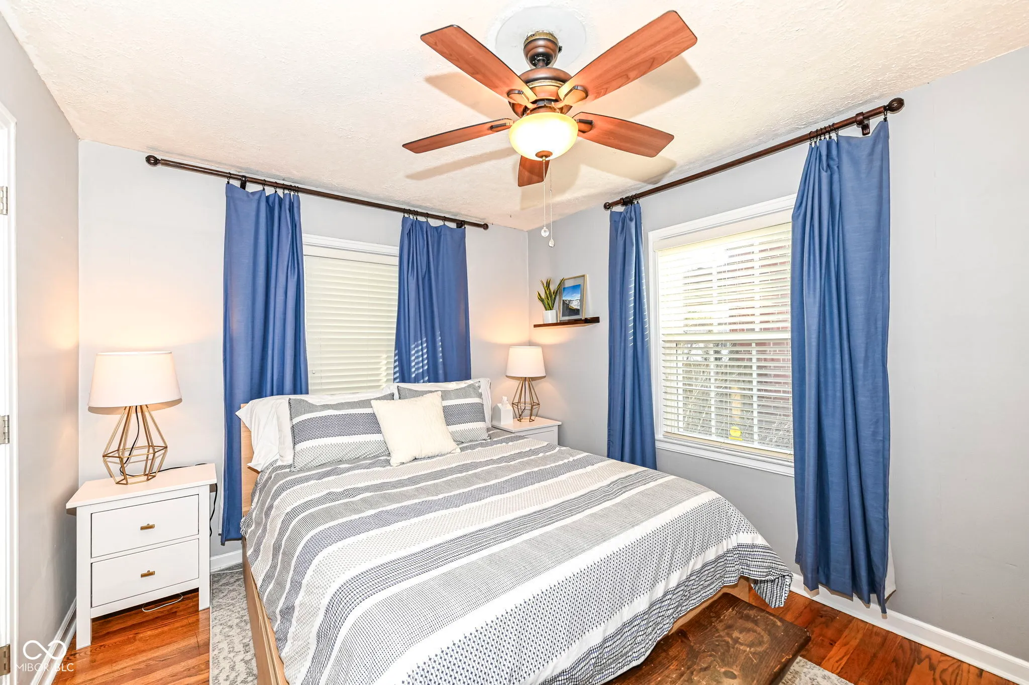 Indianapolis, Indiana 46220, United States, 2 Bedrooms Bedrooms, ,2 BathroomsBathrooms,Residential,Pending,118812